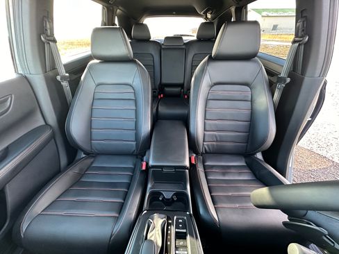 Used 2025 Honda CR-V Sport-L image 8