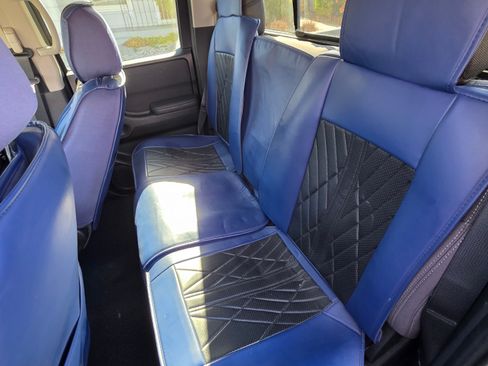 Used 2022 Nissan Frontier SV image 24