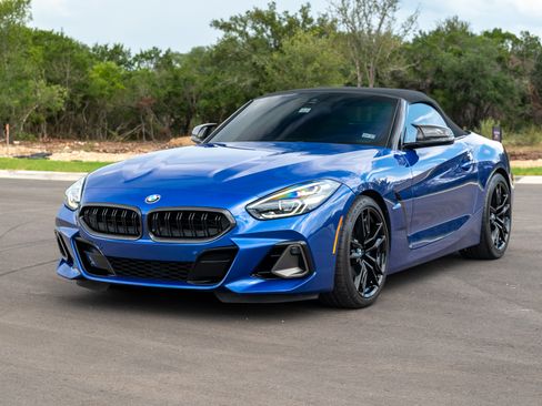 Used 2024 BMW Z4 M40i w/ Premium Package RWD image 10