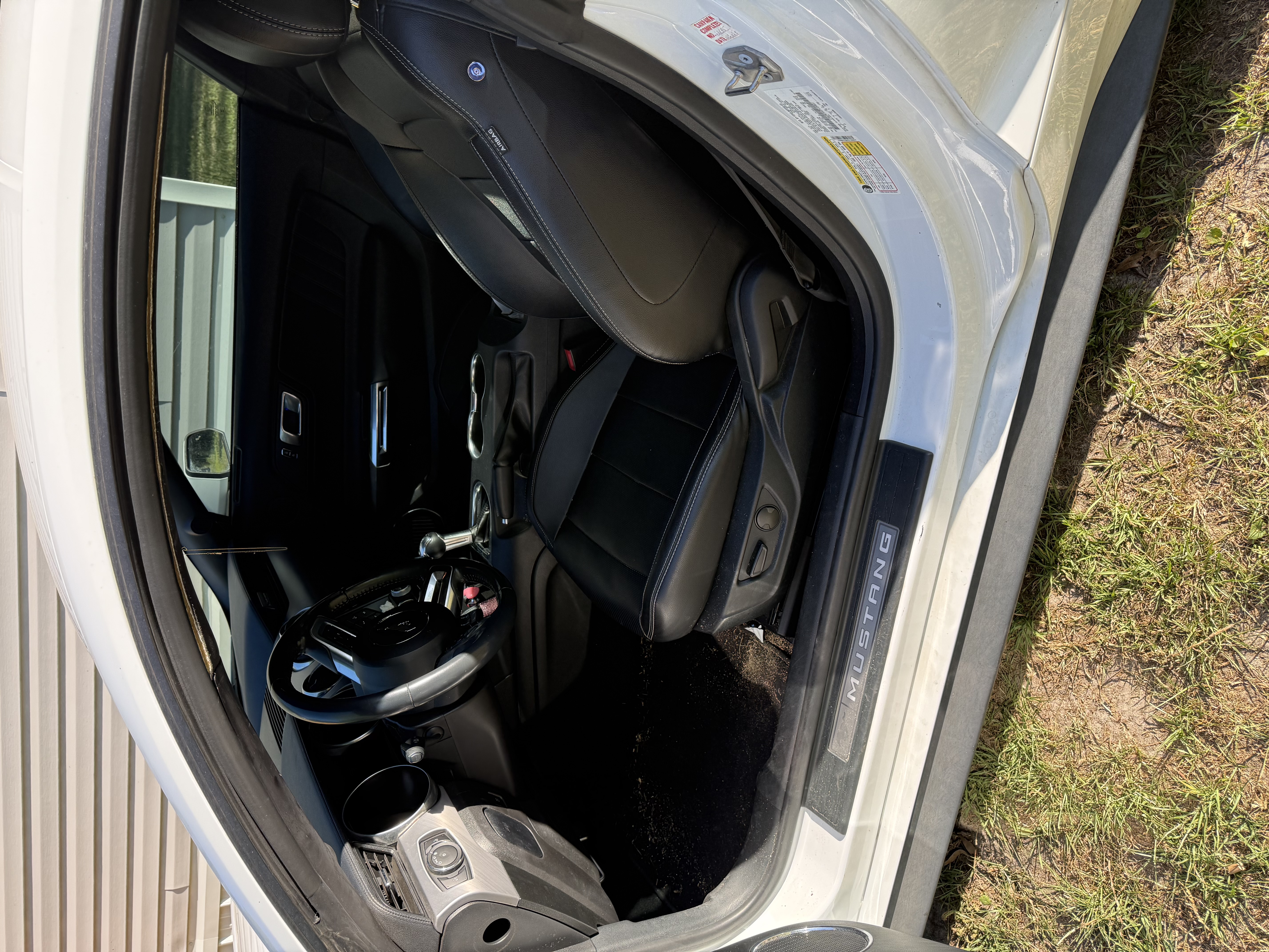 Used 2023 Ford Mustang Premium RWD image 6