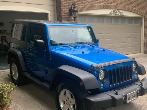 Used 2015 Jeep Wrangler Sport w/ Quick Order Package 24S AWD/4WD image 9