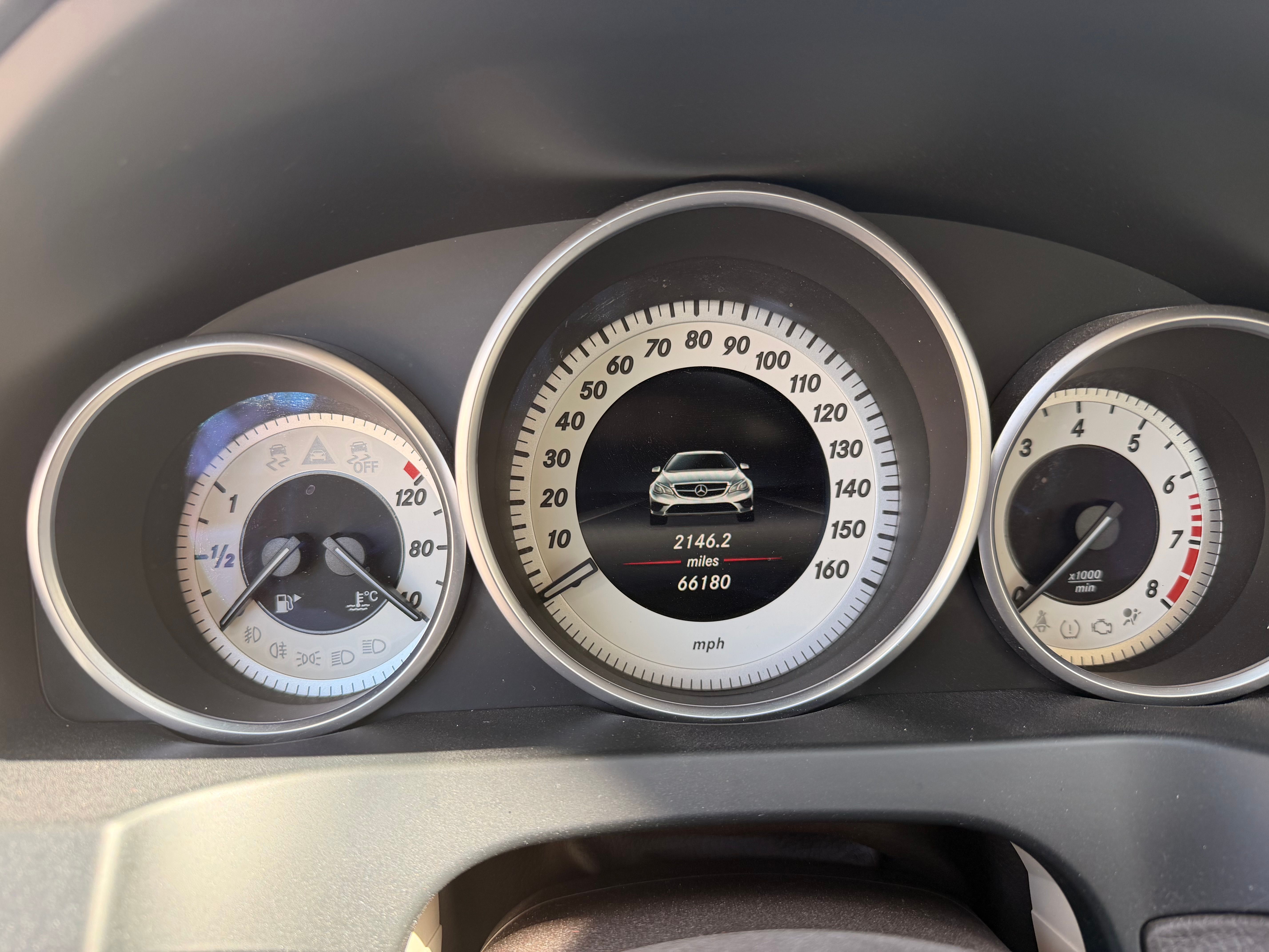 Used 2016 Mercedes-Benz E 400 Coupe image 11