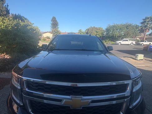 Used 2017 Chevrolet Tahoe LT AWD/4WD image 2
