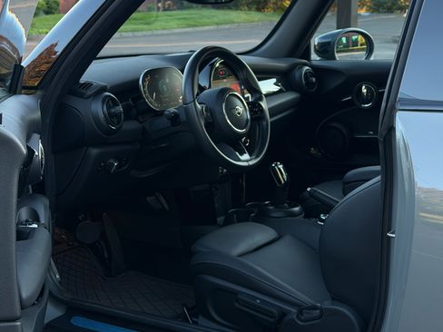 Used 2023 MINI Cooper S FWD image 10