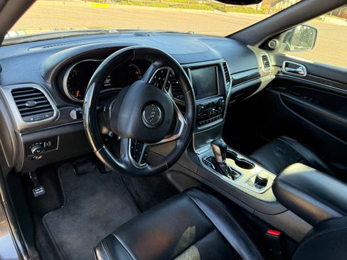 Used 2018 Jeep Grand Cherokee Overland image 8