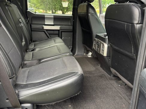 Used 2015 Ford F150 Lariat w/ Equipment Group 502A Luxury AWD/4WD image 12