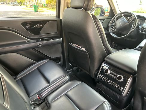 Used 2020 Lincoln Aviator 2WD image 8