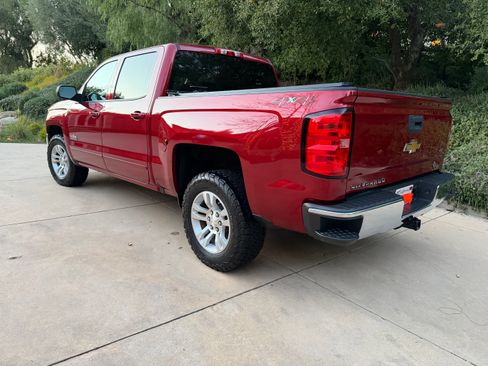Used 2018 Chevrolet Silverado 1500 LT w/ Texas Edition image 4