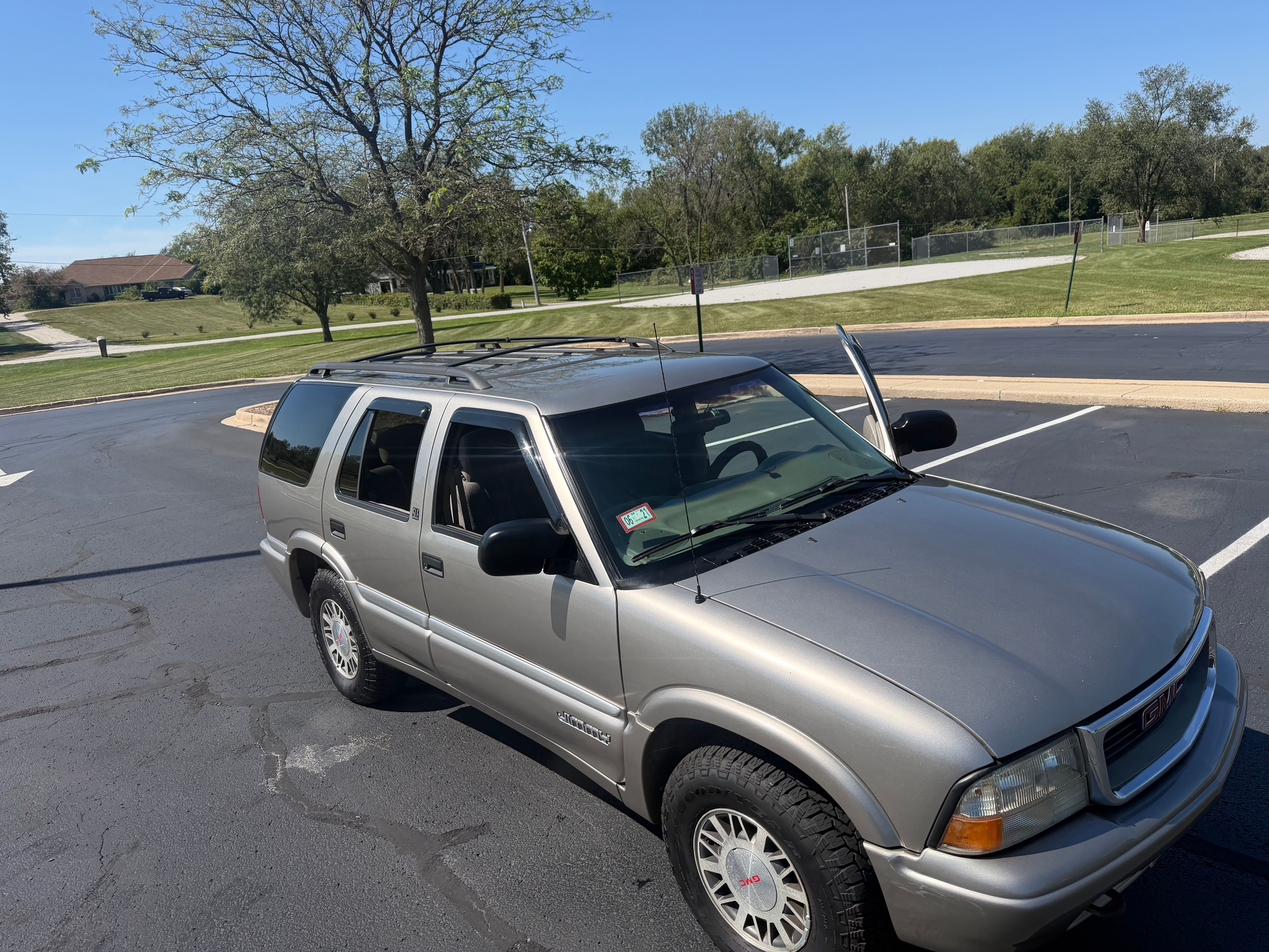 Used 1999 GMC Jimmy SLE AWD/4WD image 10