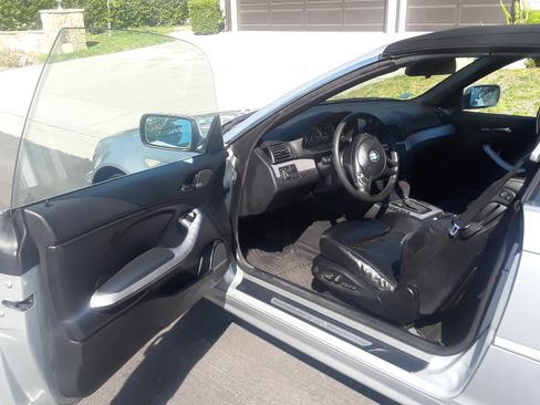 Used 2004 BMW 330Ci Convertible image 2