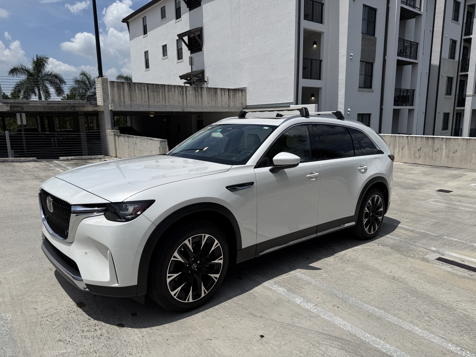 Used 2024 MAZDA CX-90 Plug-In Hybrid w/ Premium Plus AWD/4WD image 5