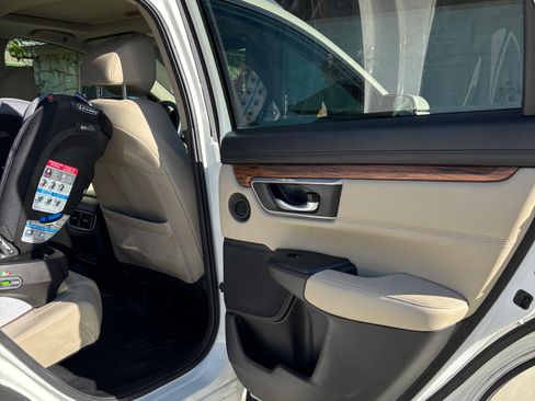 Used 2018 Honda CR-V Touring image 25