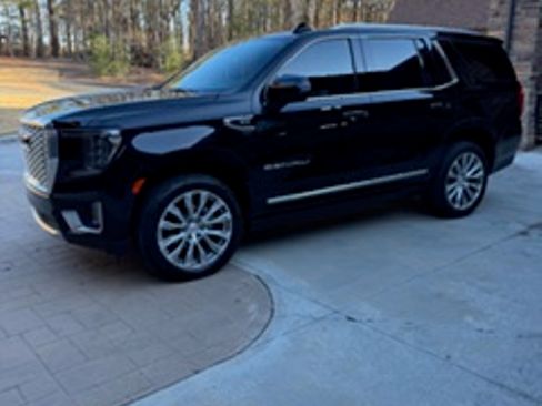Used 2023 GMC Yukon Denali image 1