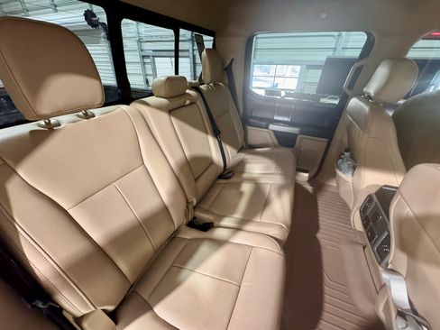 Used 2020 Ford F250 Lariat w/ Lariat Ultimate Package image 9