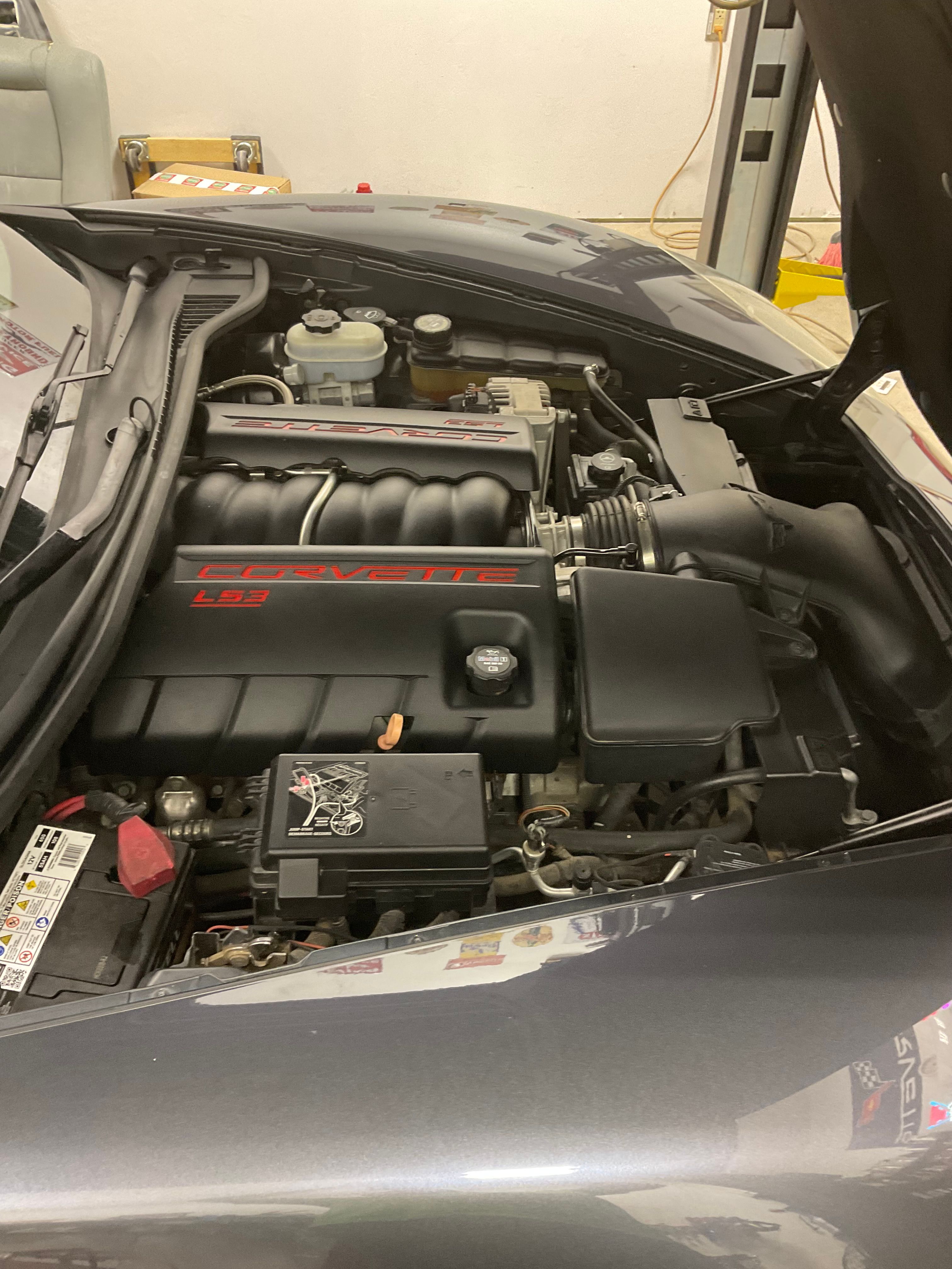 Used 2010 Chevrolet Corvette Coupe w/ 1LT RWD image 11