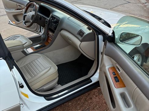 Used 2000 Lexus ES 330 300 Sedan 4D image 16