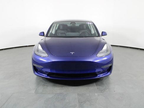 Used 2023 Tesla Model 3 Performance image 2