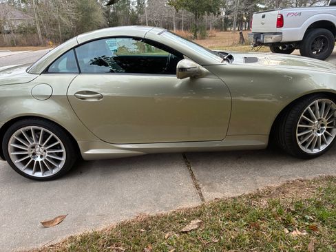 Used 2009 Mercedes-Benz SLK 350 image 2