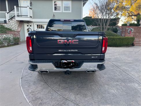 Used 2023 GMC Sierra 1500 SLT w/ SLT Premium Package image 5