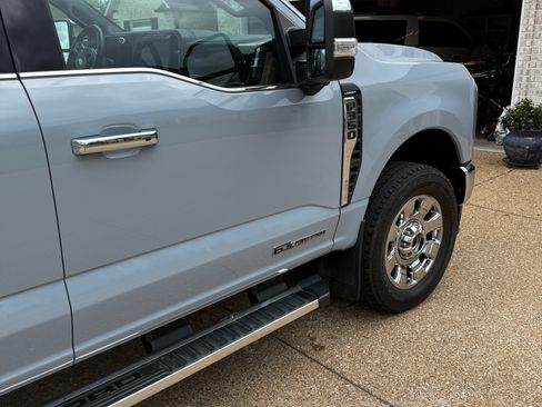 Used 2024 Ford F350 Lariat w/ Chrome Package AWD/4WD image 16