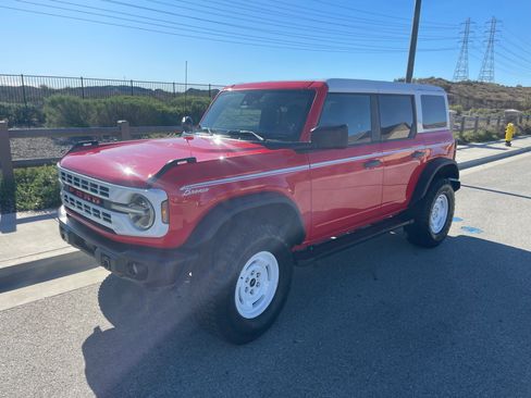 Used 2024 Ford Bronco Heritage Edition image 10