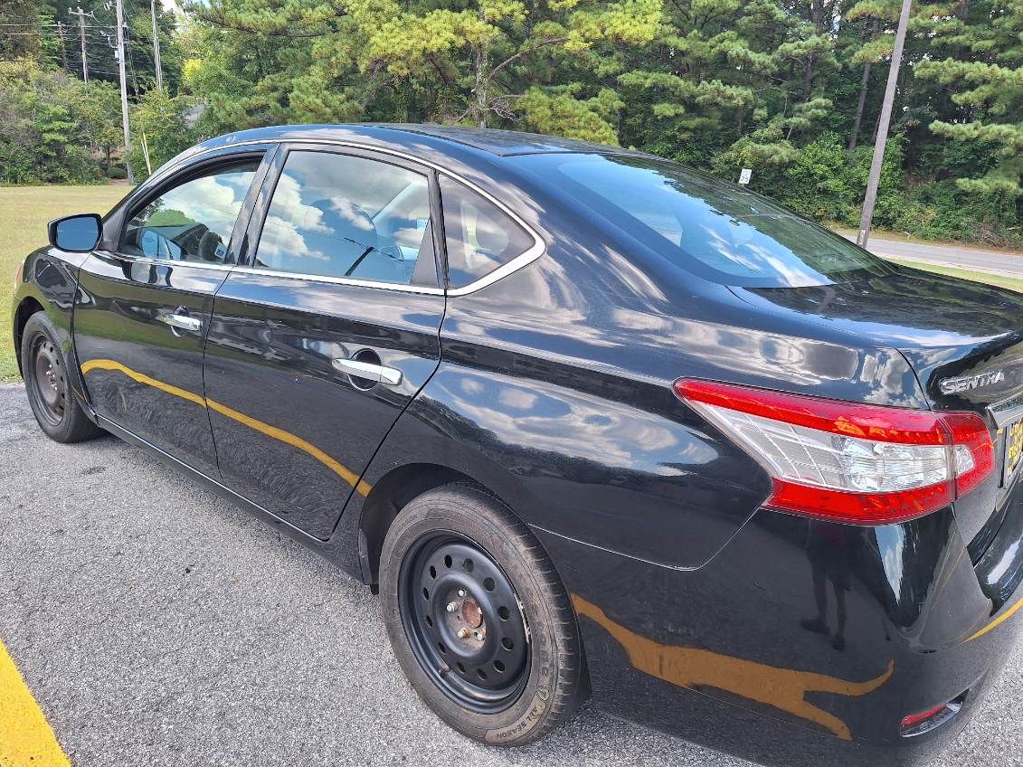 Used 2015 Nissan Sentra S FWD image 6