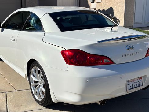 Used 2013 INFINITI G37 Sport w/ Premium Pkg image 6