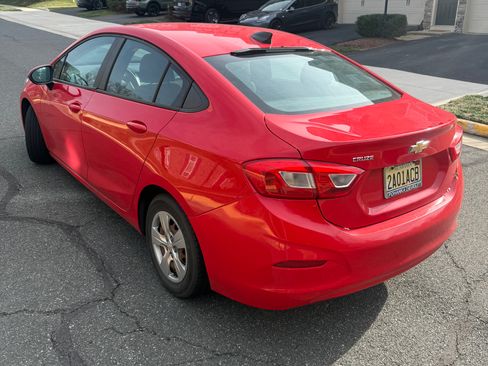 Used 2017 Chevrolet Cruze LS image 8