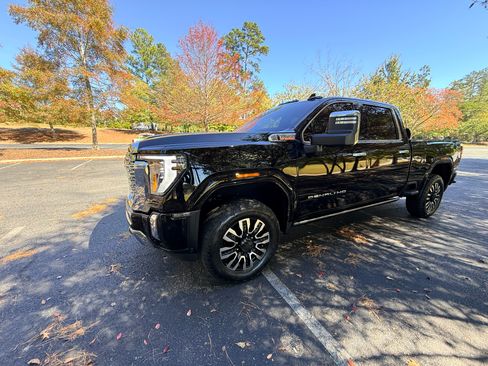 Used 2024 GMC Sierra 2500 Denali w/ Denali Reserve Package image 11