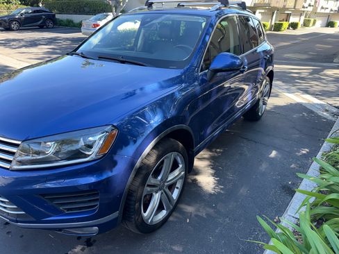 Used 2016 Volkswagen Touareg Executive image 4