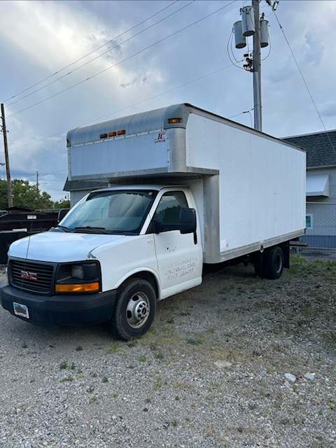 Used 2012 GMC Savana 3500 RWD image 1