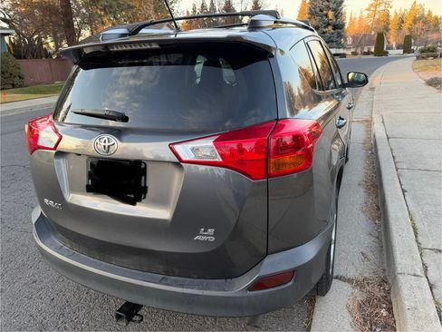 Used 2014 Toyota RAV4 LE image 6