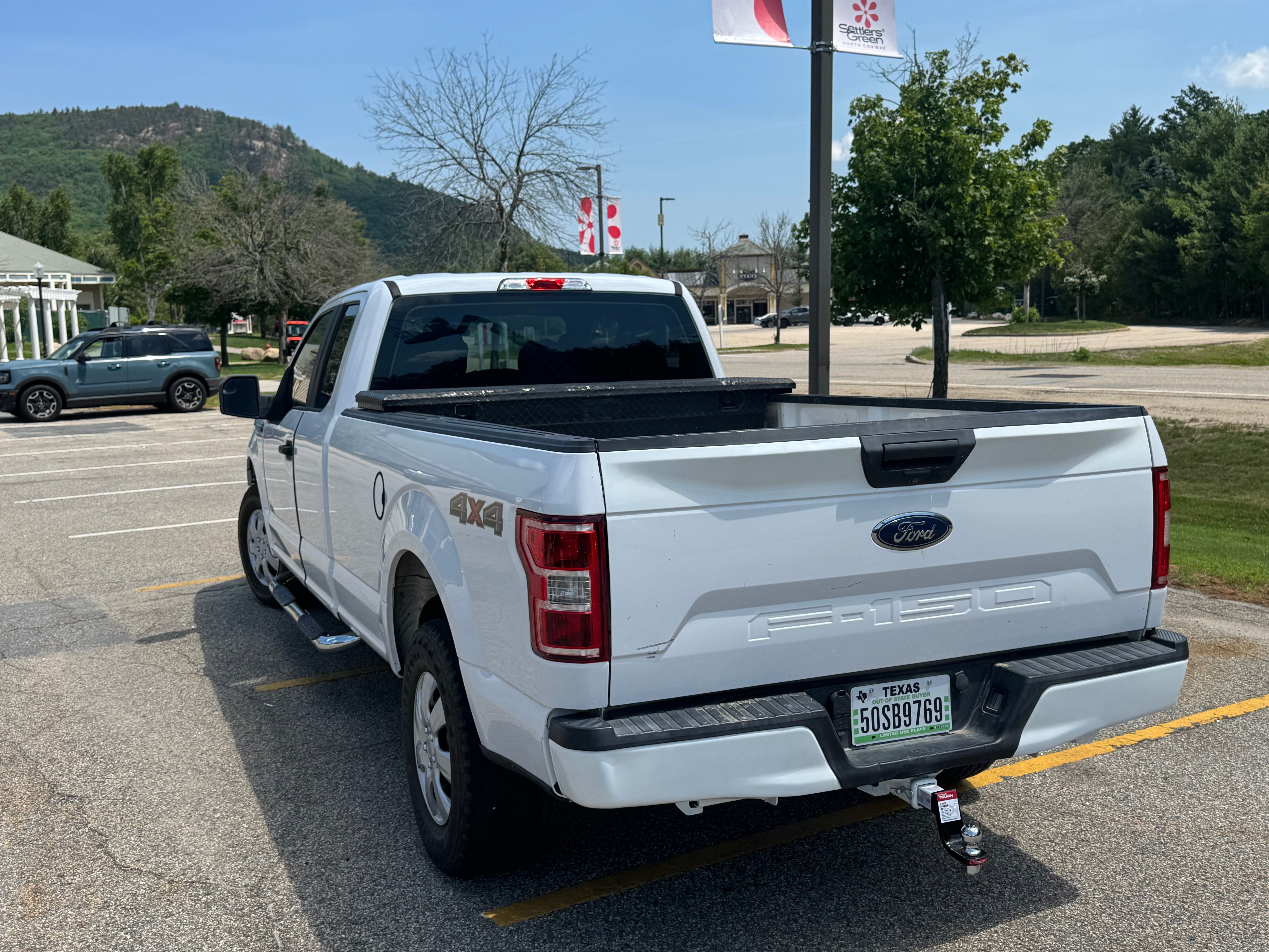 Used 2018 Ford F150 XL w/ Equipment Group 101A Mid AWD/4WD image 12
