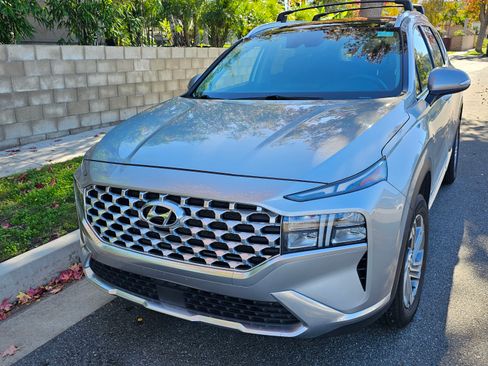 Used 2022 Hyundai Santa Fe SEL image 2