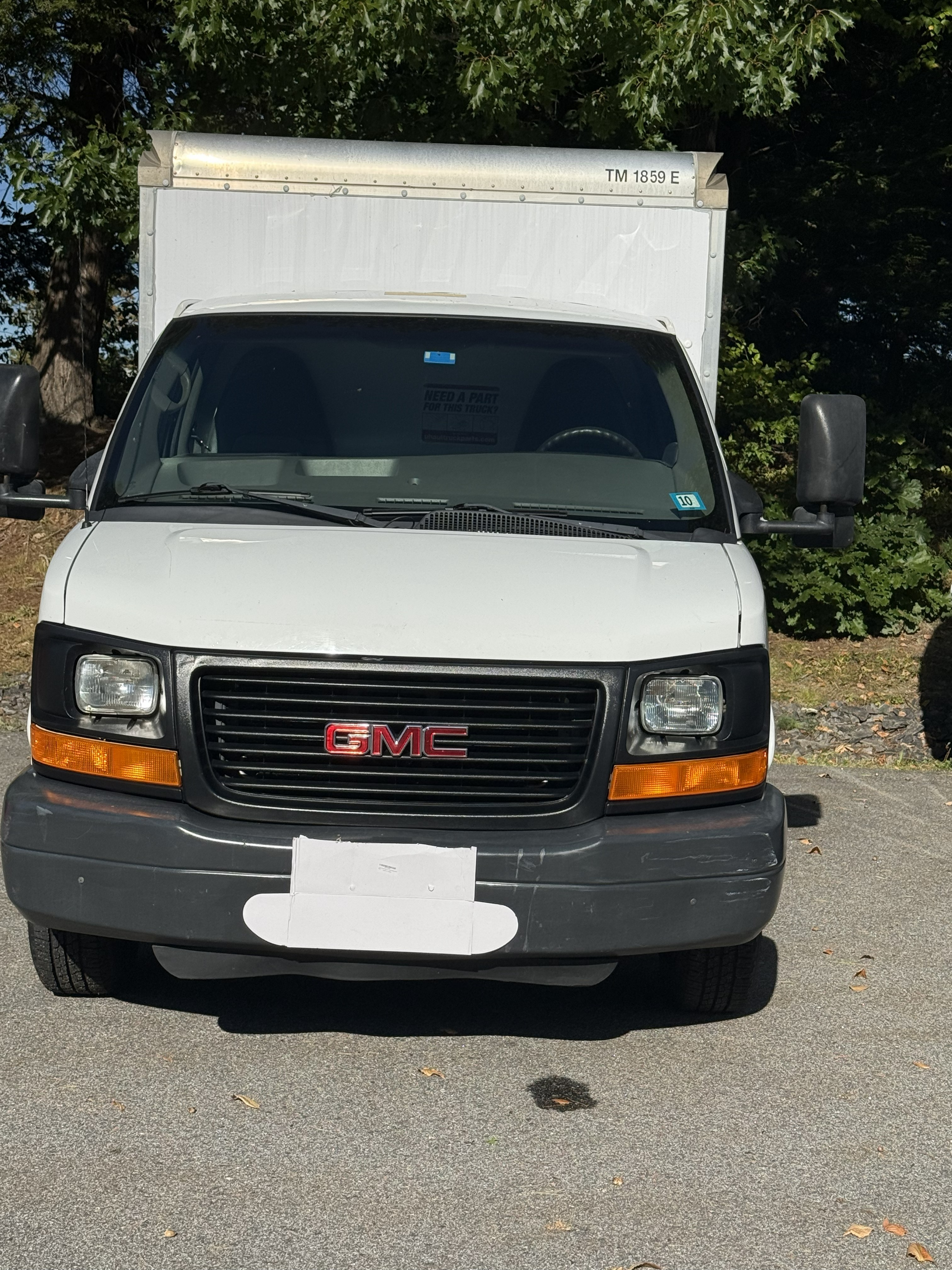 Used 2013 GMC Savana 3500 RWD image 1
