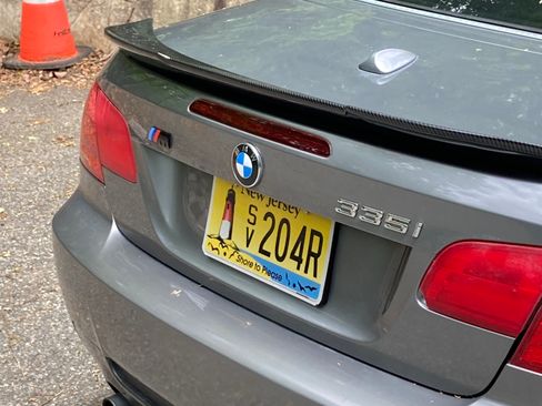 Used 2013 BMW 335i Convertible image 2