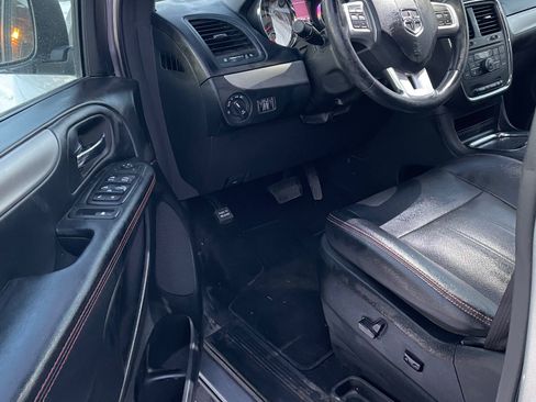 Used 2019 Dodge Grand Caravan GT image 8