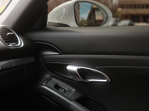 Used 2017 Porsche 718 Cayman image 19