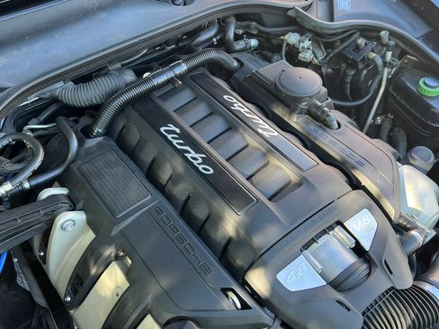 Used 2011 Porsche Panamera Turbo image 11