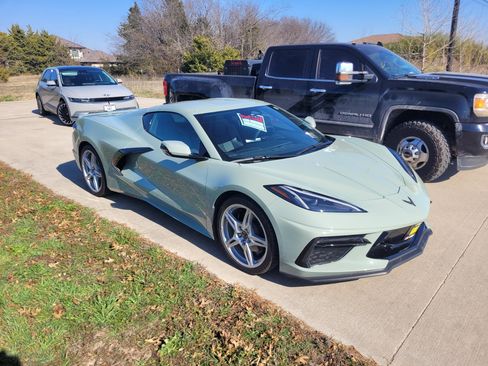 Used 2024 Chevrolet Corvette Stingray Coupe w/ 1LT image 4