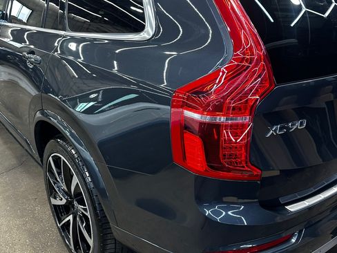 Used 2021 Volvo XC90 T6 Momentum AWD/4WD image 14