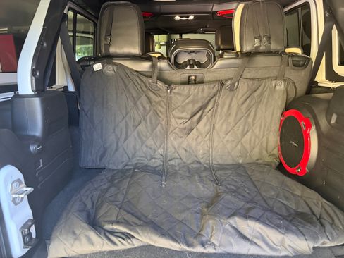 Used 2020 Jeep Wrangler Unlimited Rubicon image 11