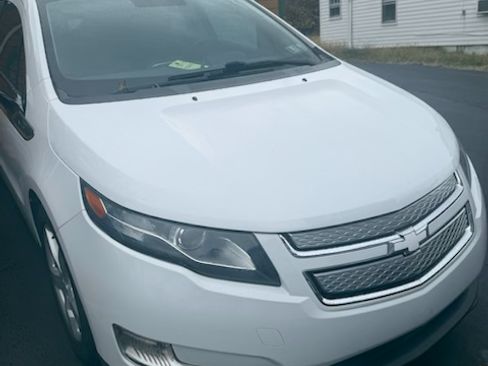 Used 2014 Chevrolet Volt Premium w/ Premium Trim Package image 5