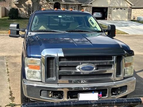 Used 2008 Ford F250 XLT image 2