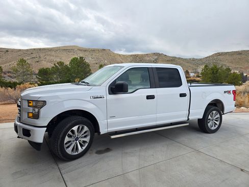 Used 2017 Ford F150 XL w/ Equipment Group 101A Mid image 1