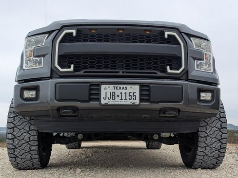 Used 2016 Ford F150 XLT w/ Equipment Group 302A Luxury image 11