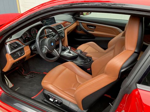 Used 2016 BMW M4 Coupe image 10