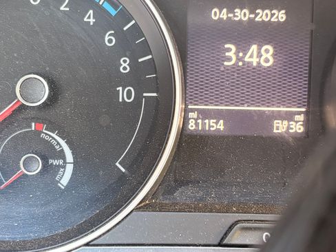 Used 2015 Volkswagen e-Golf SEL Premium FWD image 6