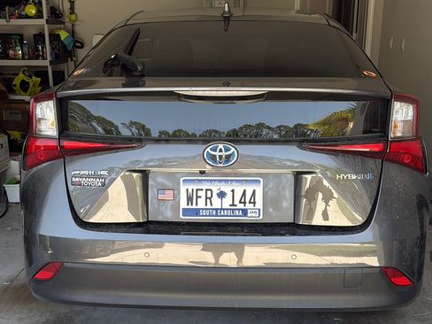 Used 2022 Toyota Prius LE image 4