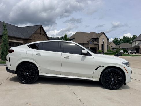 Used 2023 BMW X6 xDrive40i w/ M Sport Package AWD/4WD image 5